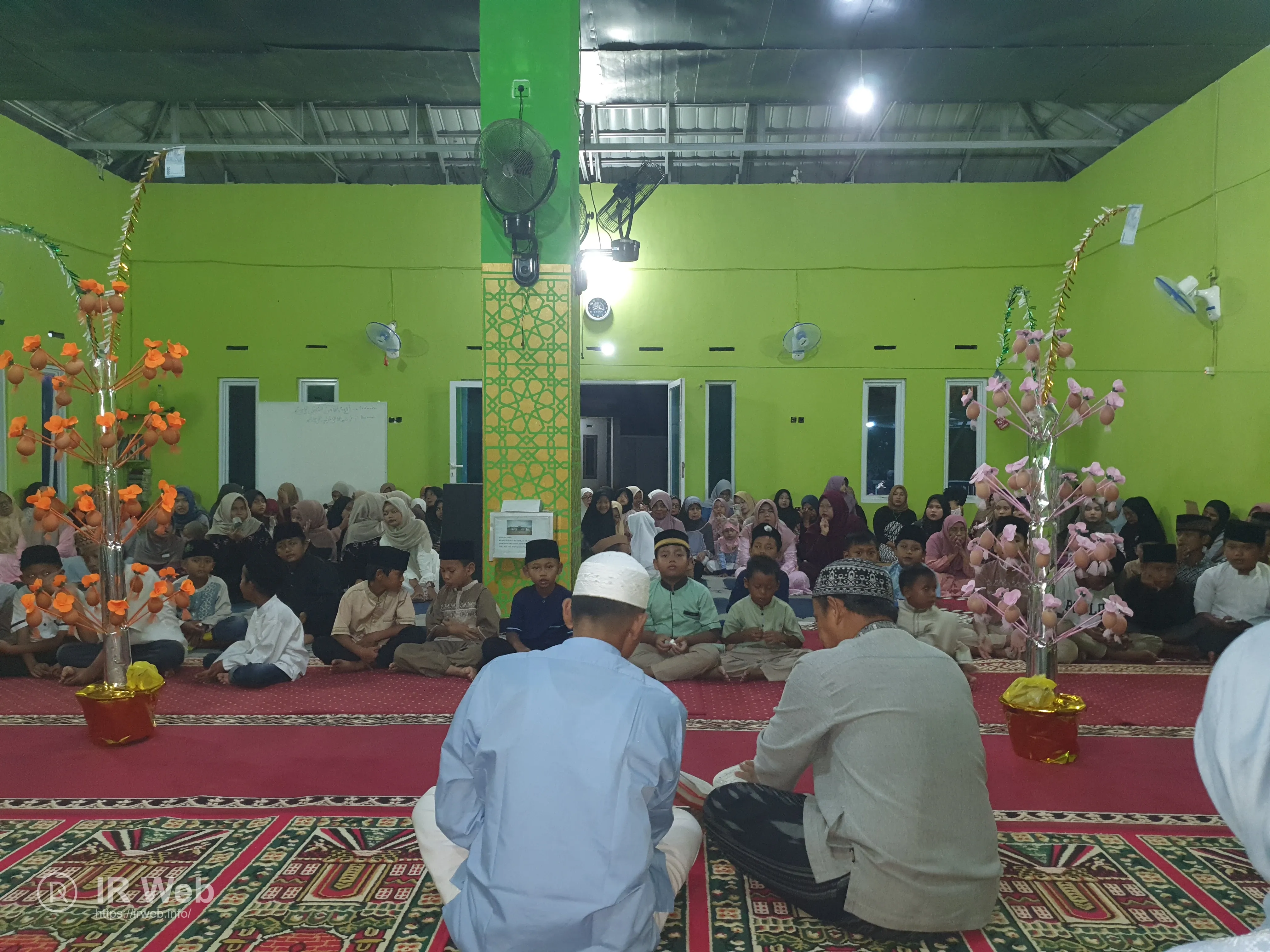 Suasana persiapan acara.